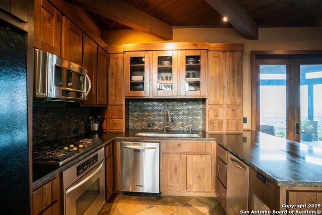 Image 11 of 41 For 225 Valley View Rd