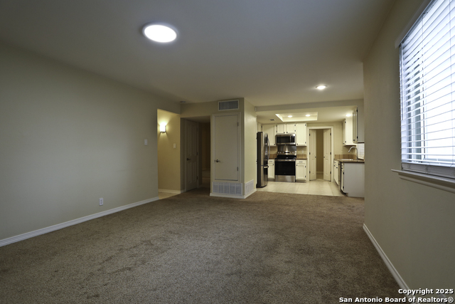 Image 10 of 49 For 8406 Timber Crest
