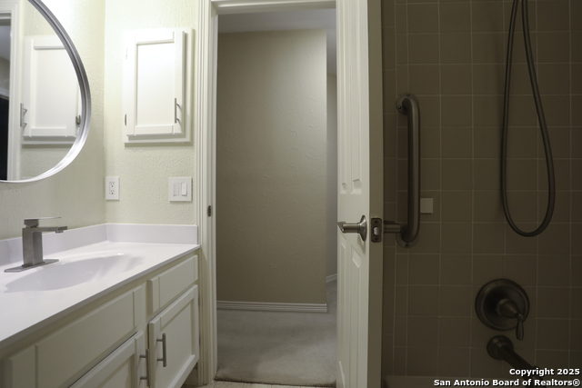 Image 14 of 49 For 8406 Timber Crest
