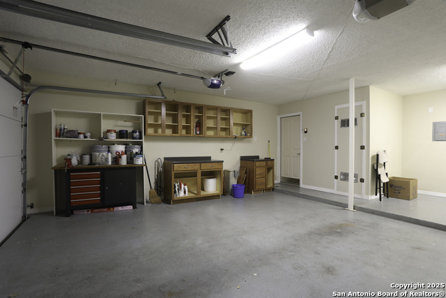Image 32 of 49 For 8406 Timber Crest