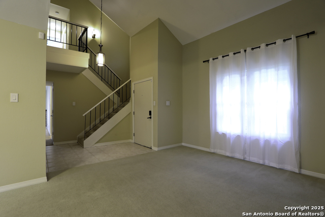 Image 4 of 49 For 8406 Timber Crest