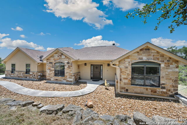 Listing photo id 0 for 632 Lasso Loop
