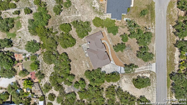 Listing photo id 23 for 632 Lasso Loop
