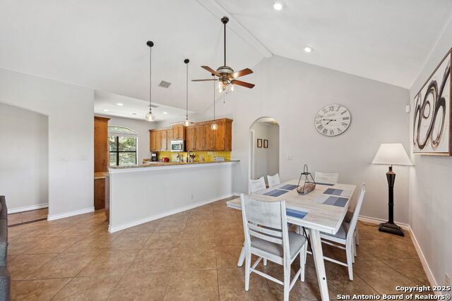 Listing photo id 7 for 632 Lasso Loop