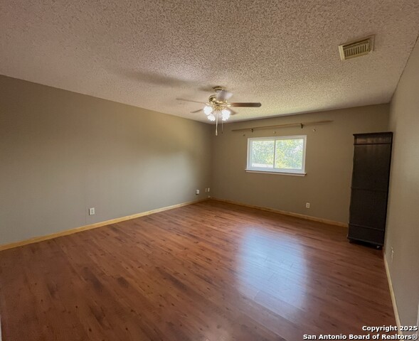 Image 11 of 15 For 8034 Chestnut Ash Dr