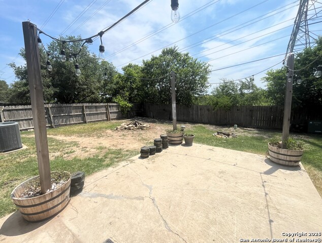 Image 14 of 15 For 8034 Chestnut Ash Dr
