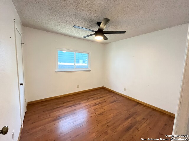 Image 9 of 15 For 8034 Chestnut Ash Dr