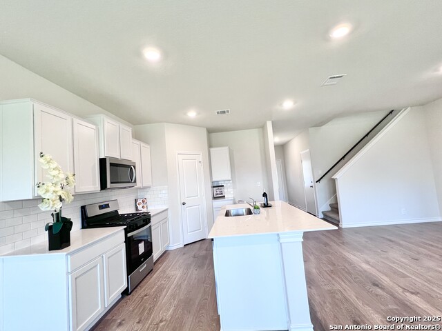 Listing photo id 20 for 21109 Watercourse Way