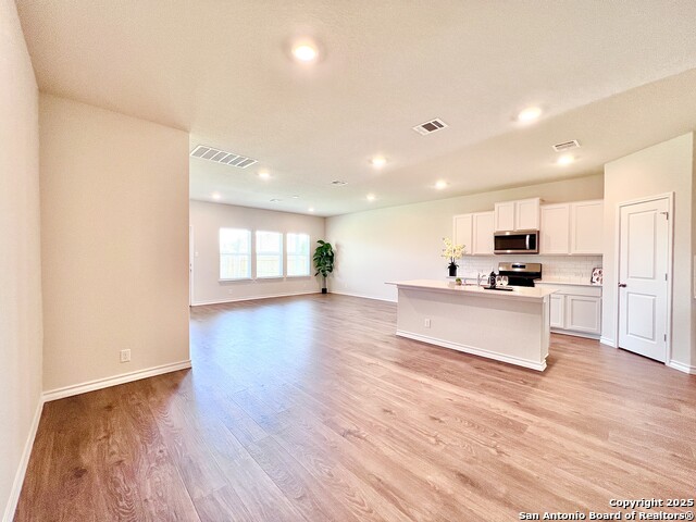Listing photo id 24 for 21109 Watercourse Way