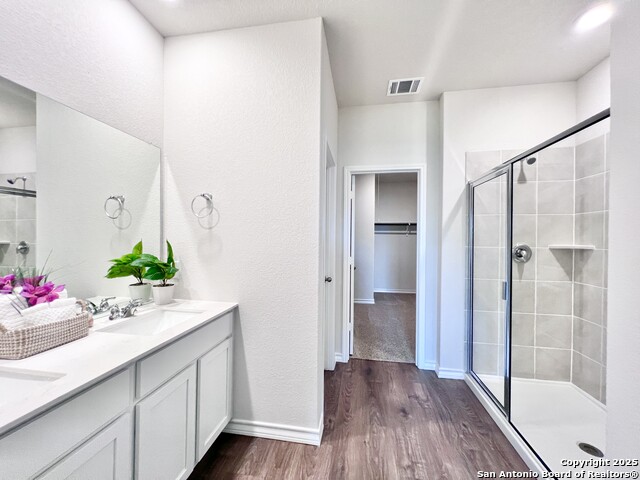 Listing photo id 27 for 21109 Watercourse Way