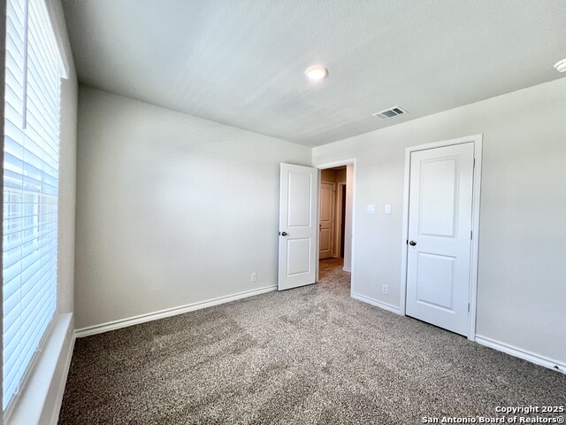 Listing photo id 40 for 21109 Watercourse Way