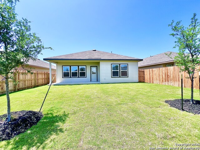 Listing photo id 42 for 21109 Watercourse Way