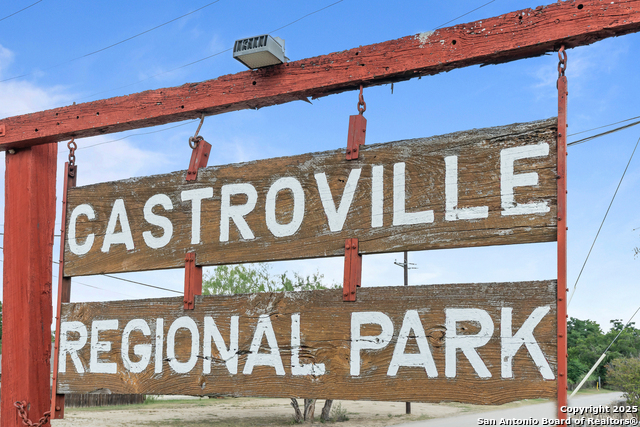 Image 15 of 35 For 193 Mountain Oak