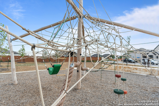 Image 23 of 35 For 193 Mountain Oak