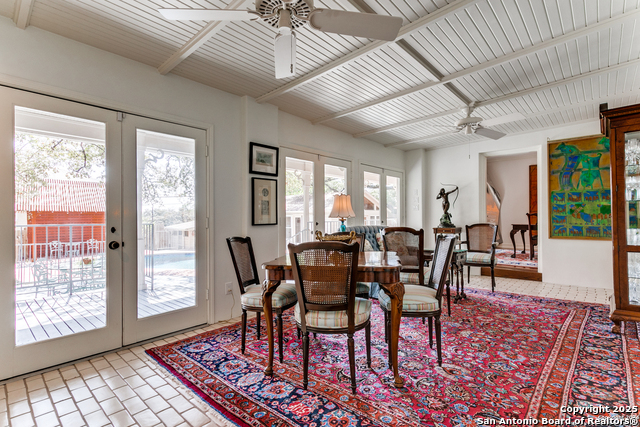 Listing photo id 12 for 254 Summit E