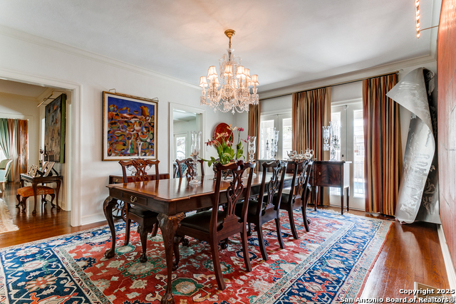 Listing photo id 13 for 254 Summit E