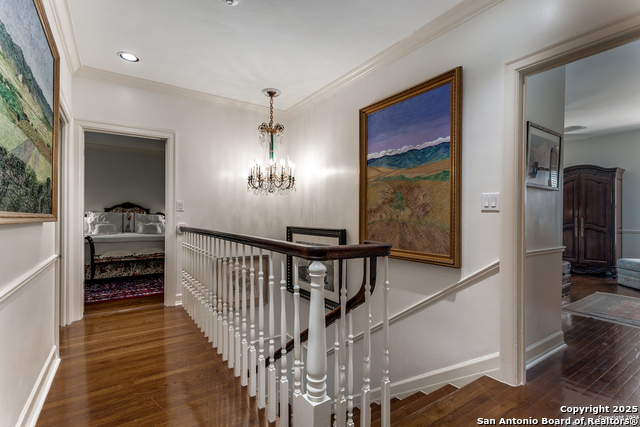 Listing photo id 26 for 254 Summit E
