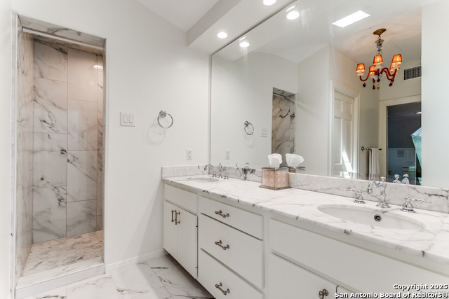 Listing photo id 28 for 254 Summit E