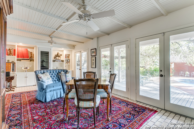 Listing photo id 7 for 254 Summit E