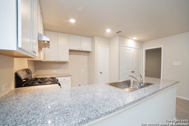 Image 5 of 12 For 8530 Western Tanager