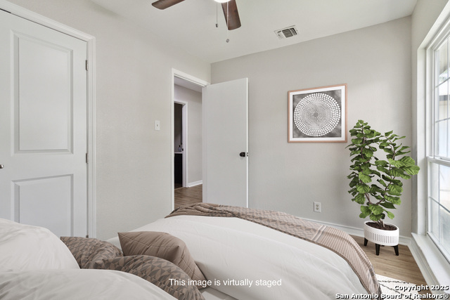 Image 3 of 6 For 4819 Blue Heron Dr