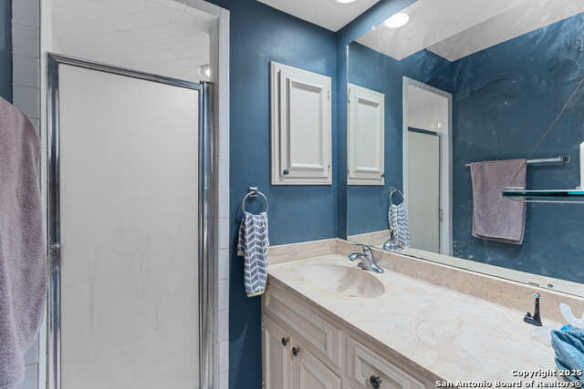 Image 13 of 15 For 5359 Fredericksburg  804