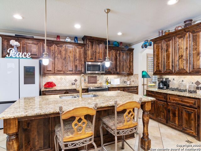 Image 11 of 25 For 105 Retama Road