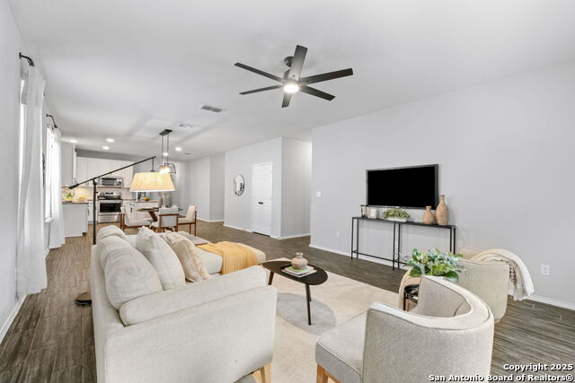 Image 21 of 38 For 336 Salz Way