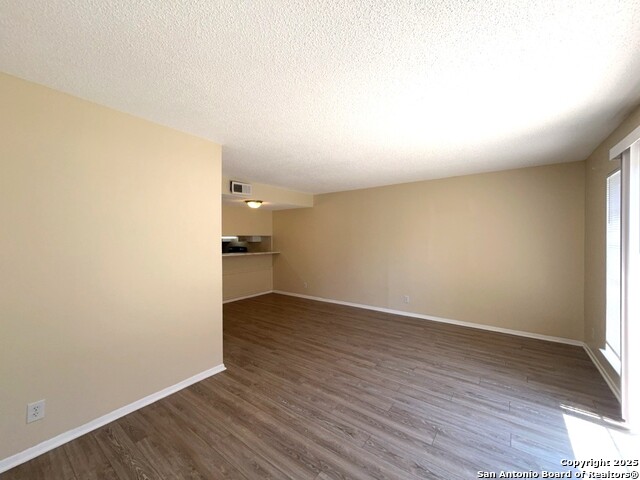 Image 10 of 33 For 311 San Antonio Ave E 108