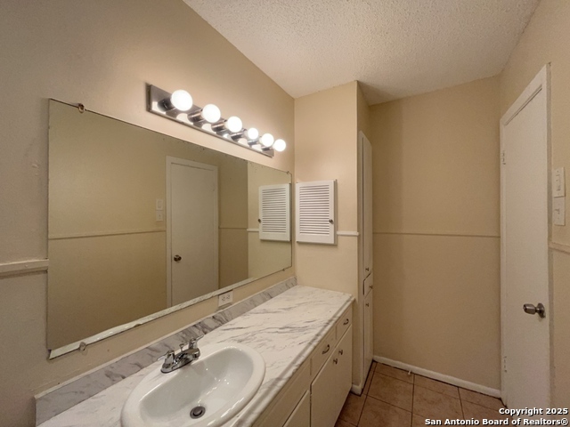 Image 20 of 33 For 311 San Antonio Ave E 108