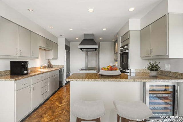 Listing photo id 8 for 4001 New Braunfels N 804-a