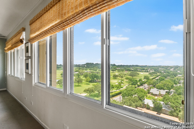 Listing photo id 18 for 4001 New Braunfels N 804-a