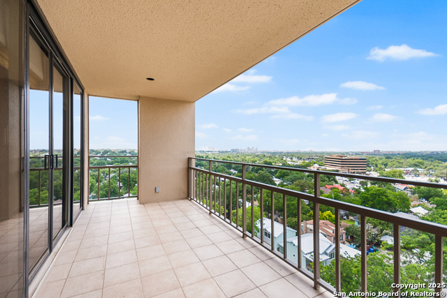 Listing photo id 20 for 4001 New Braunfels N 804-a