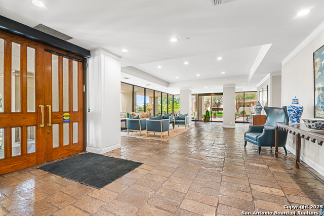 Listing photo id 26 for 4001 New Braunfels N 804-a