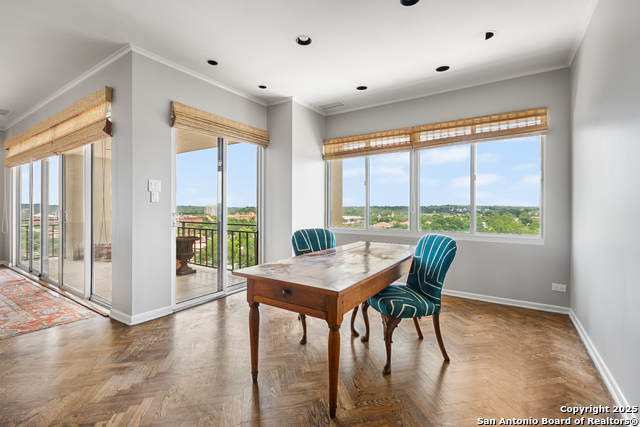 Listing photo id 36 for 4001 New Braunfels N 804-a