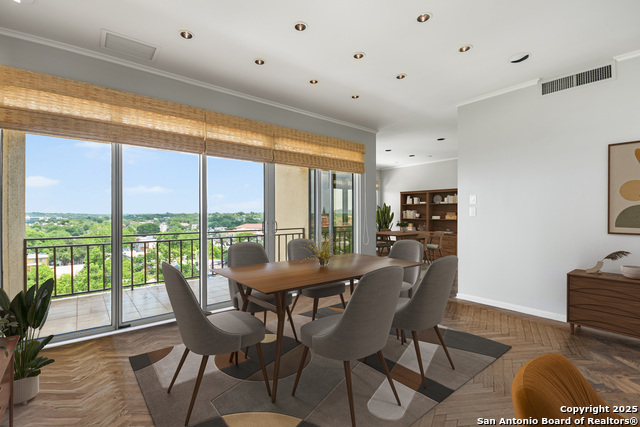 Listing photo id 6 for 4001 New Braunfels N 804-a