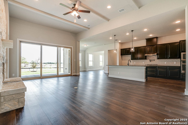 Image 13 of 48 For 5306 Estates Oak