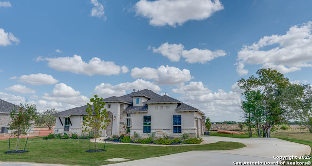 Image 2 of 48 For 5306 Estates Oak
