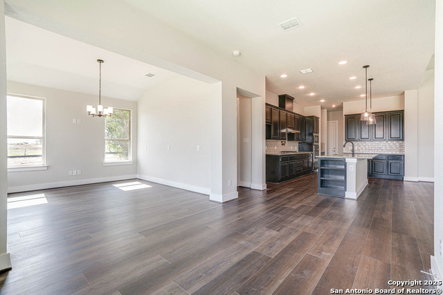 Image 24 of 48 For 5306 Estates Oak