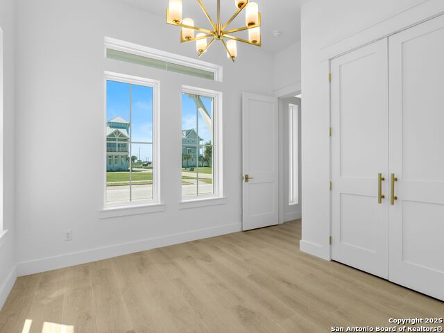 Listing photo id 16 for 506 Sunrise Ave