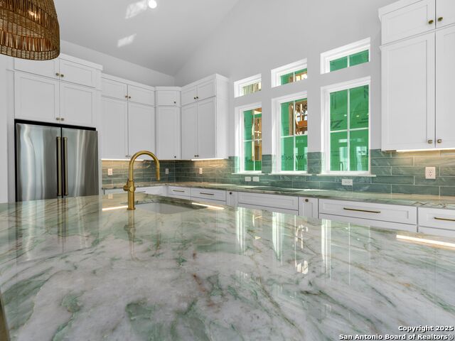 Listing photo id 27 for 506 Sunrise Ave