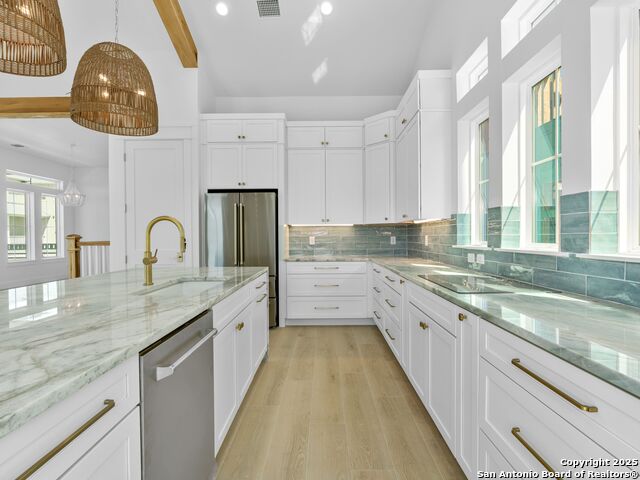 Listing photo id 28 for 506 Sunrise Ave