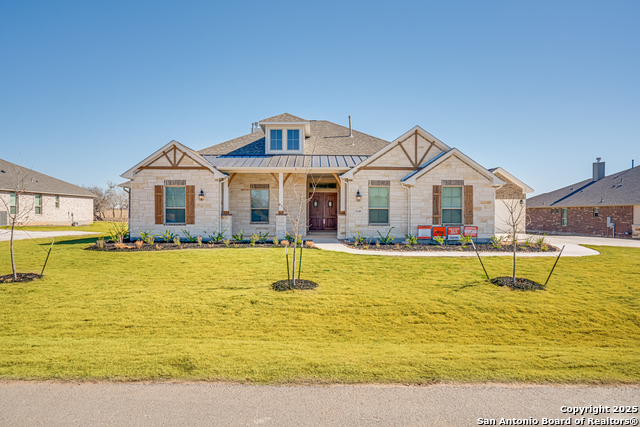 Listing photo id 0 for 5240 Estates Oak Way