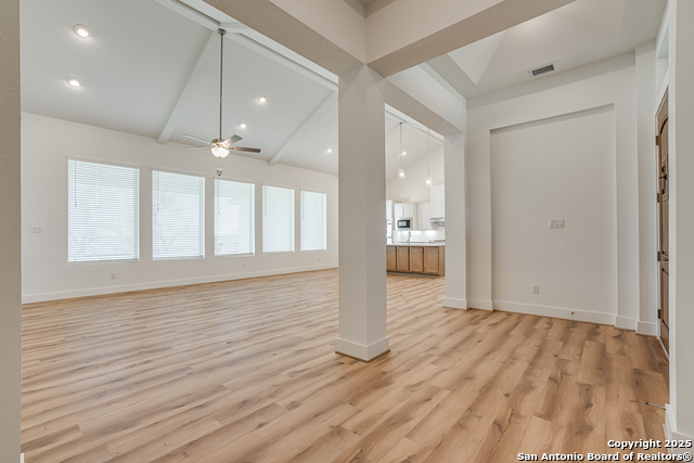 Listing photo id 22 for 5240 Estates Oak Way