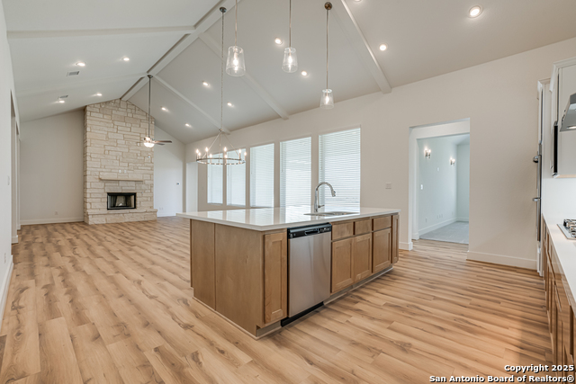 Listing photo id 33 for 5240 Estates Oak Way