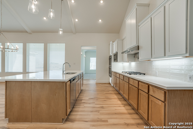 Listing photo id 34 for 5240 Estates Oak Way