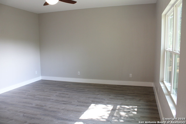 Listing photo id 16 for 109 Shenandoah St