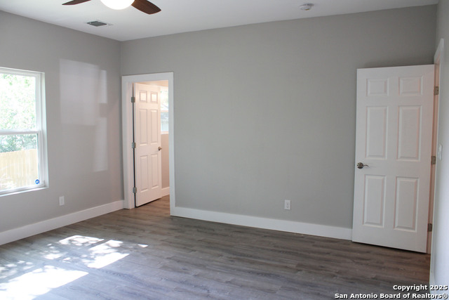 Listing photo id 17 for 109 Shenandoah St