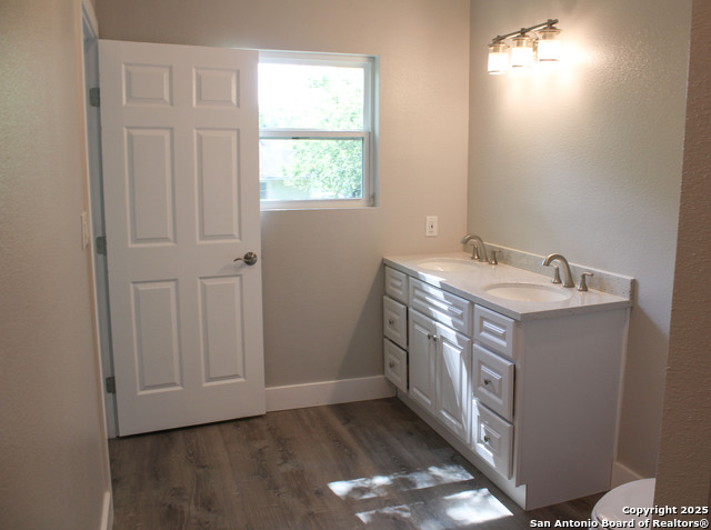 Listing photo id 22 for 109 Shenandoah St