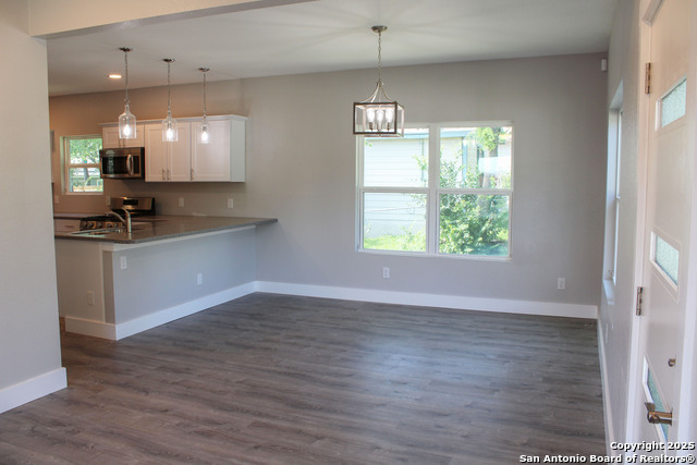 Listing photo id 3 for 109 Shenandoah St